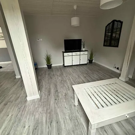 Arverso Nika Boleslawiec (Lower Silesia)